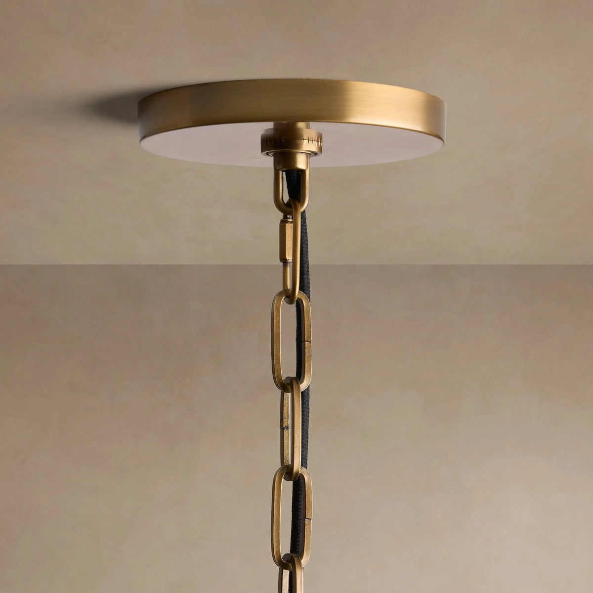 Shelton Pendant