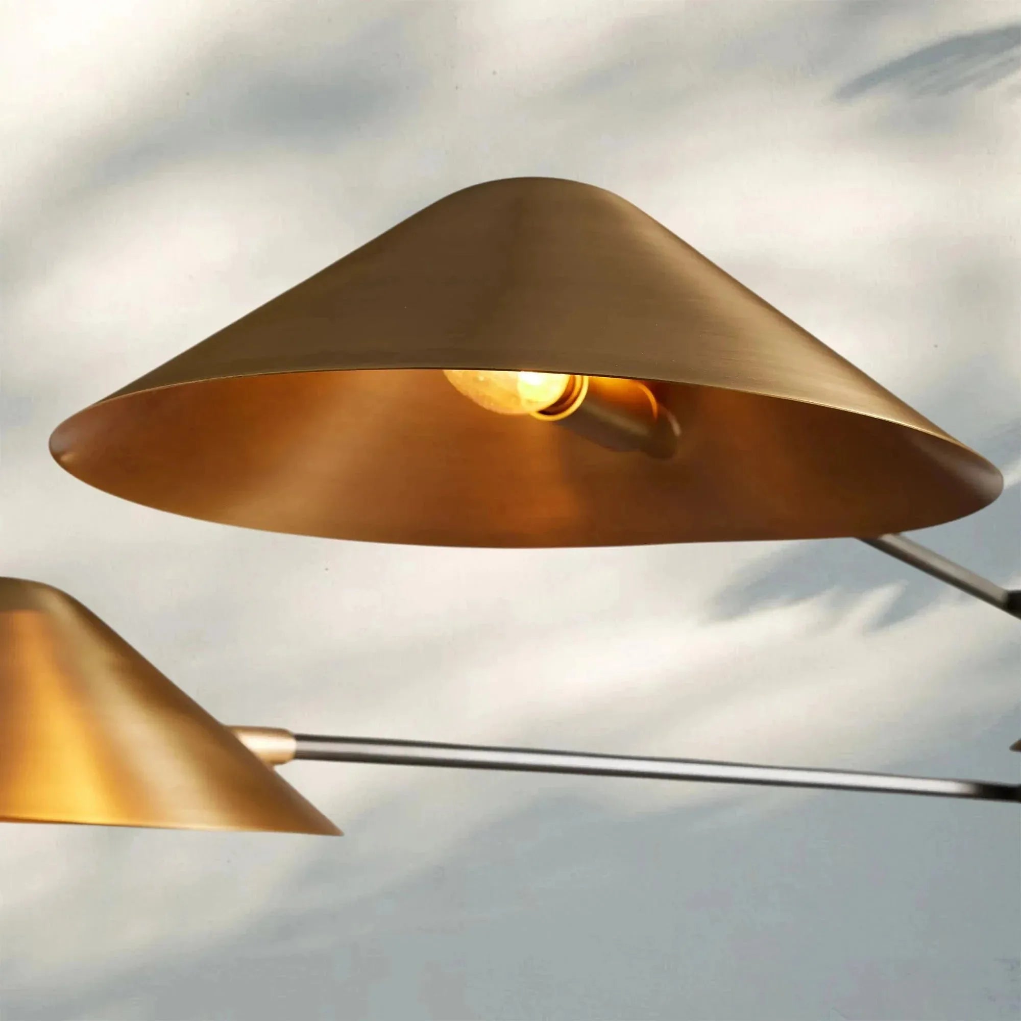Simms 4 - Light Linear Chandelier - Joyfuzzy