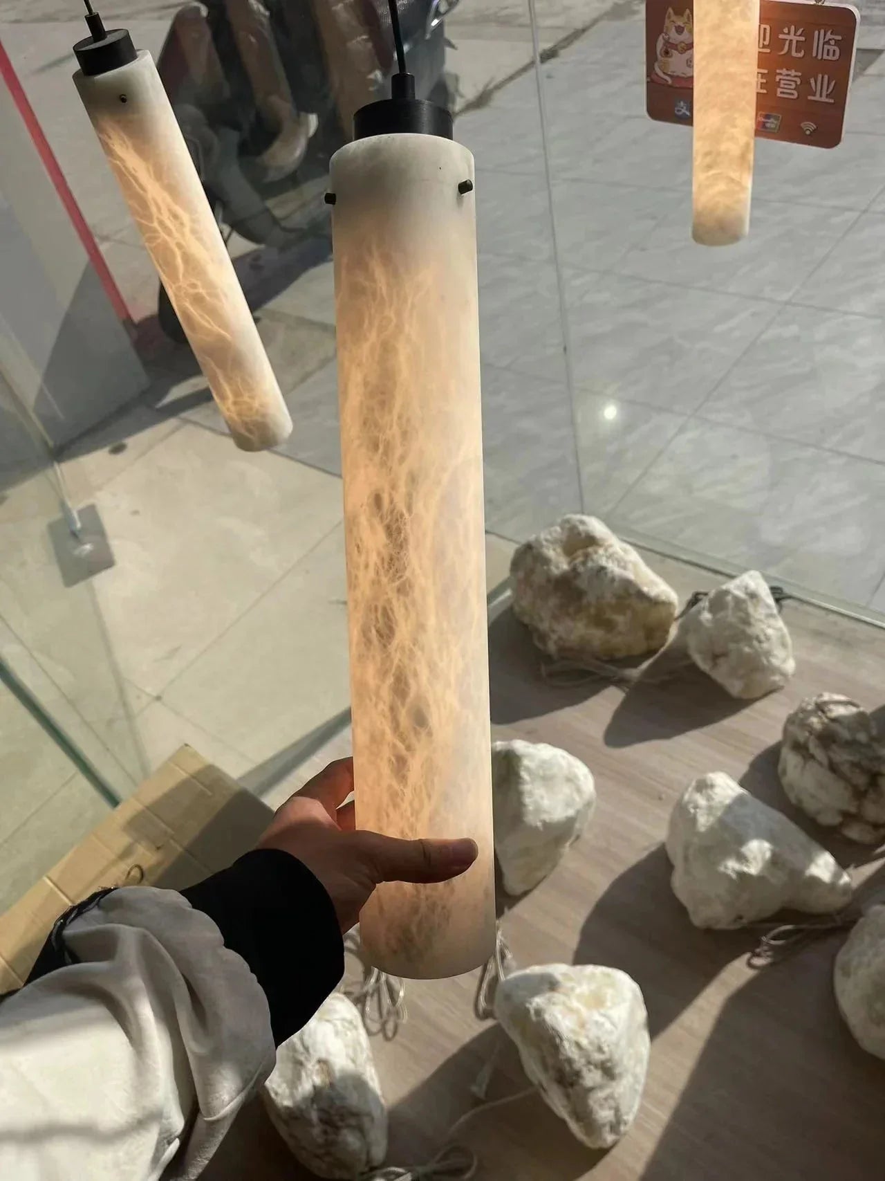 Simple marble pendant lamp - Joyfuzzy