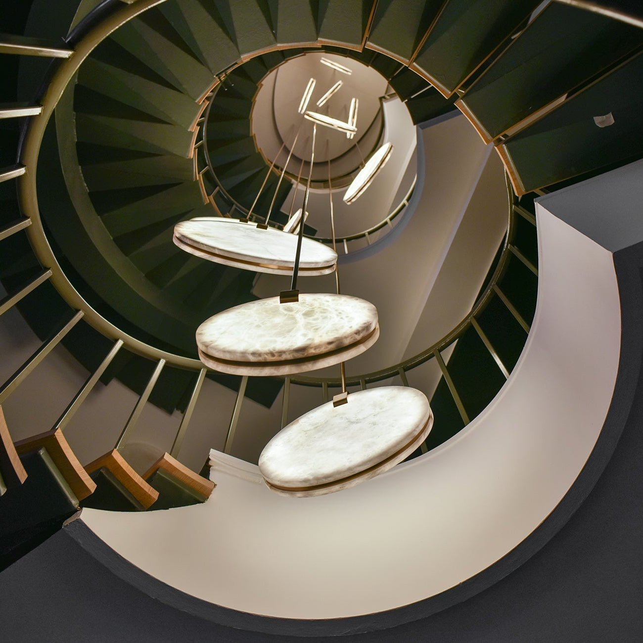 Soho Real Alabaster Disc Pendant Light, Pendant Lamp For Hallway, Staircase - D 17.7''Joyfuzzy