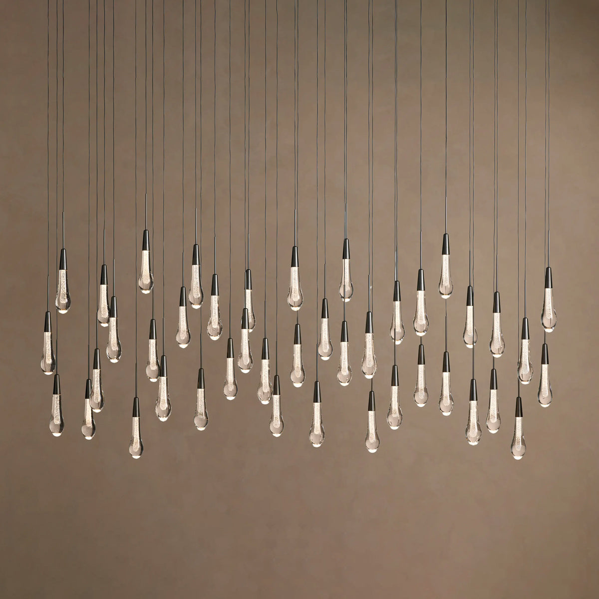 Soltaire Linear Chandelier
