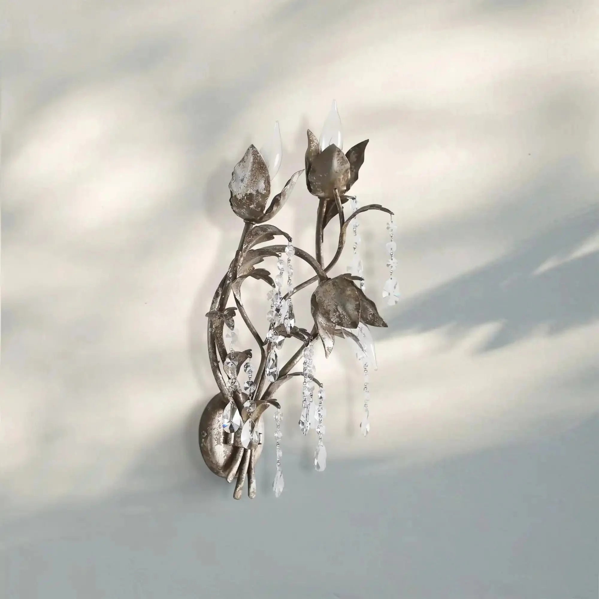 Viticcia 3 - Light Wall Sconce - Joyfuzzy