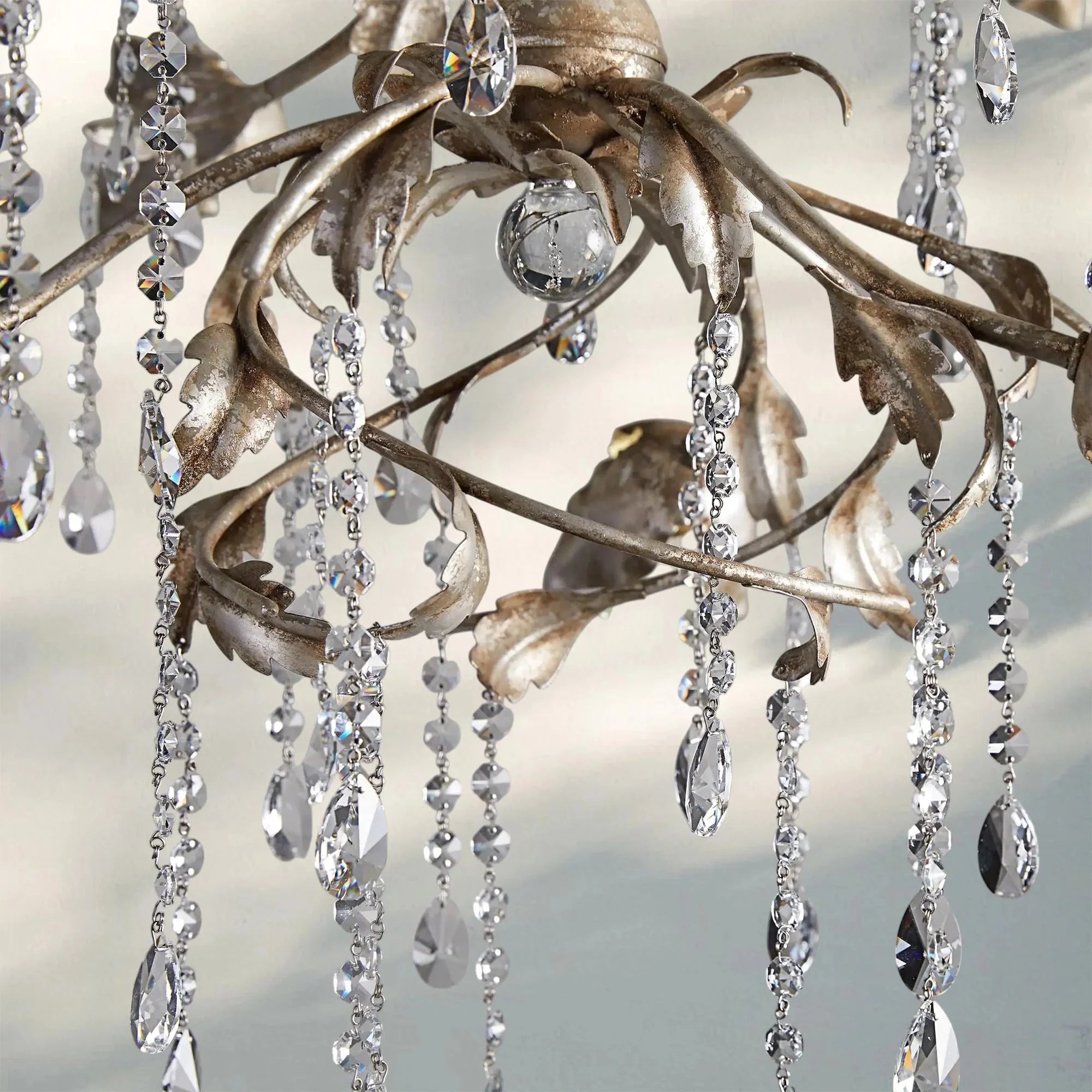 Viticcia Round Chandelier - Joyfuzzy